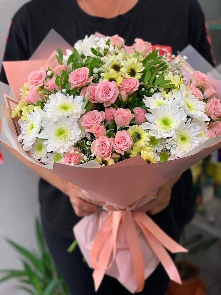 Букет цветов из: Розы и Хризантемы в Некрасовке Хабаровский край