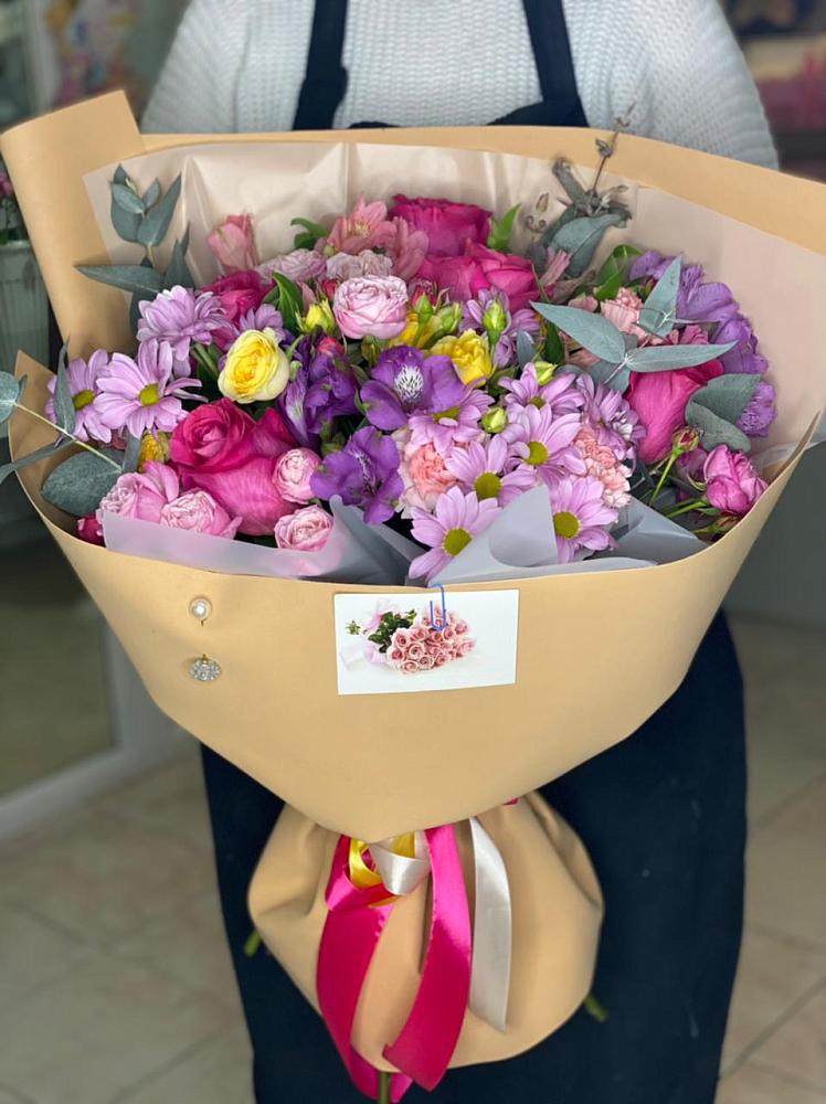 Букет цветов из: Хризантемы, Гвоздики и Альстромерии в Некрасовке Хабаровский край