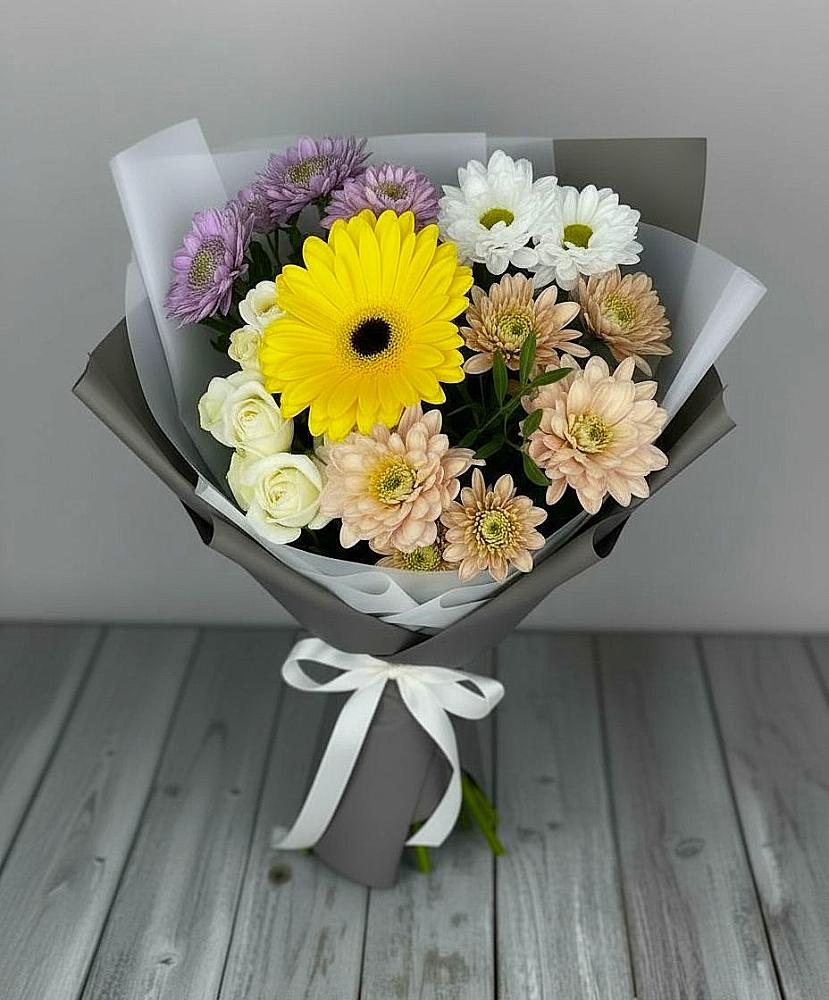 Букет цветов из: Розы, Герберы и Хризантемы в Некрасовке Хабаровский край