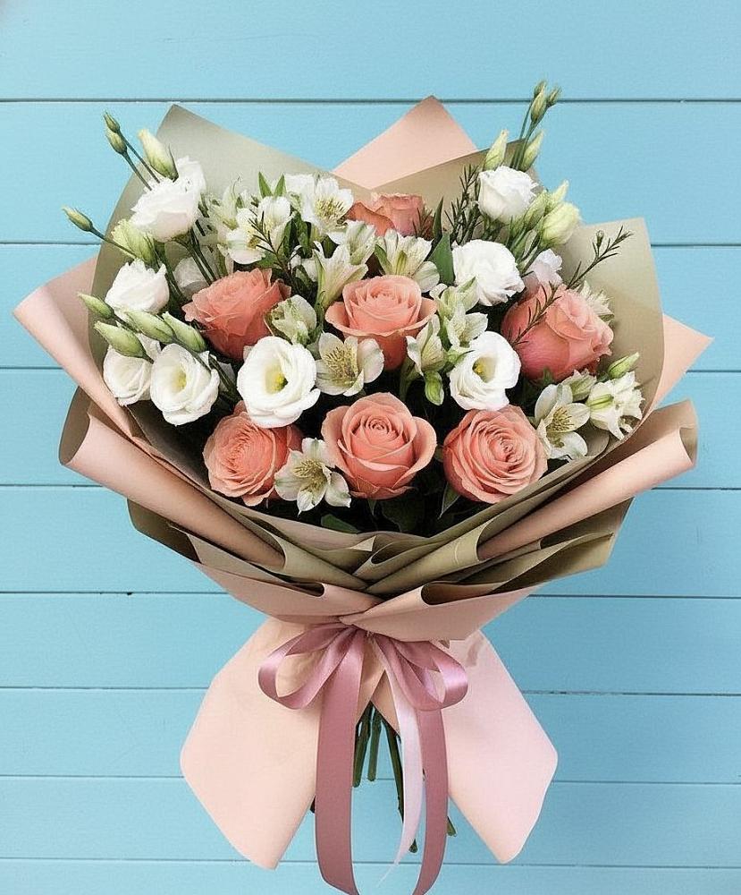 Букет цветов из: Розы, Альстромерии и Лизиантусы в Некрасовке Хабаровский край
