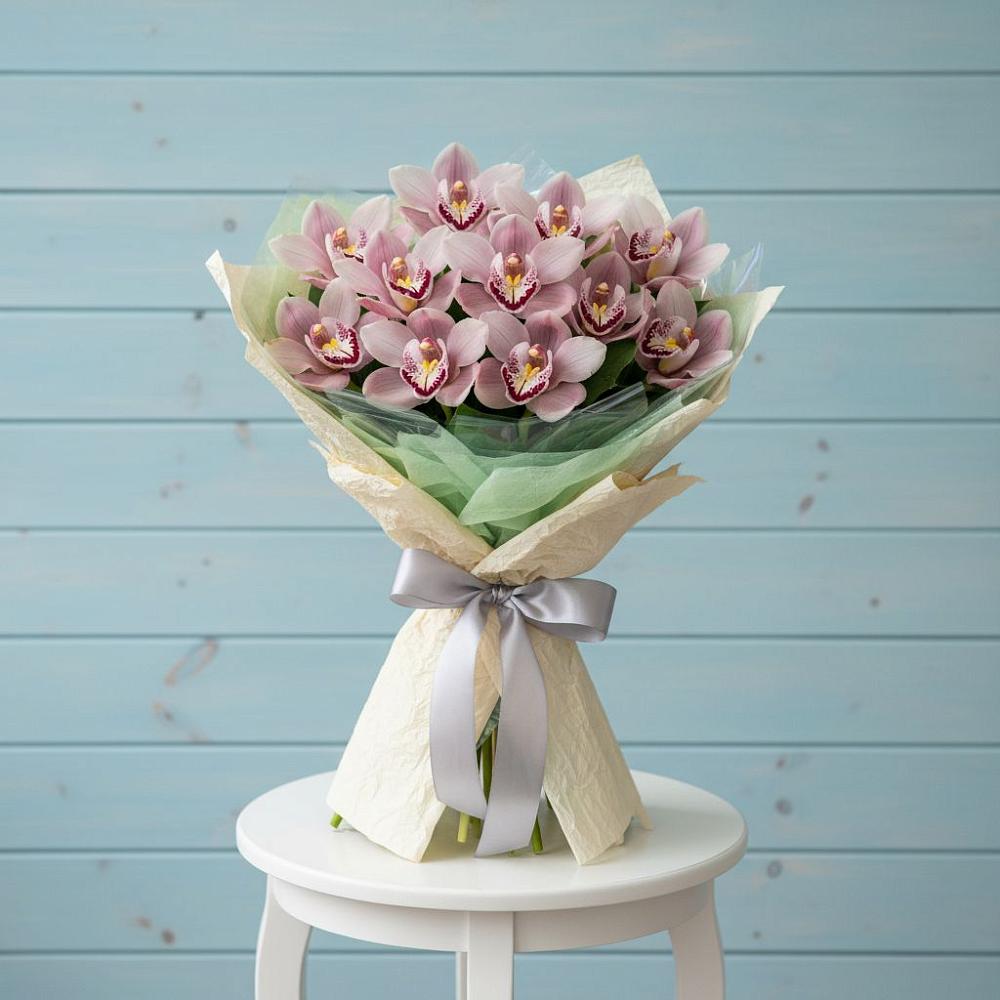 Букет цветов из: Орхидеи и Розы в Некрасовке Хабаровский край