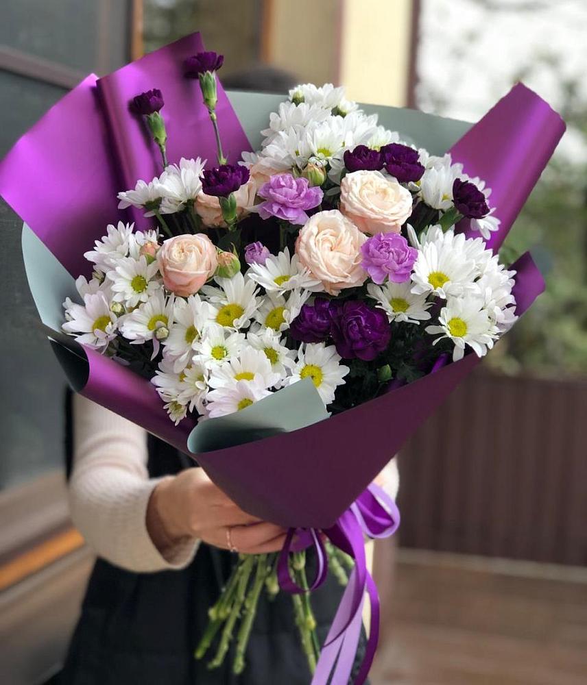 Букет цветов из: Хризантемы, Гвоздики и Розы в Некрасовке Хабаровский край