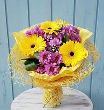 Букет цветов из:  Хризантемы и Герберы в Некрасовке Хабаровский край