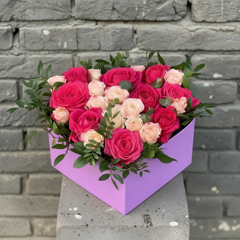 Цветочная композиция из Розы в коробке в Некрасовке Хабаровский край