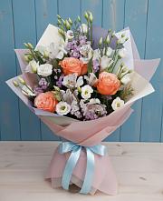 Букет цветов из:  Лизиантусы, Розы, Альстромерии и Гипсофила в Некрасовке Хабаровский край