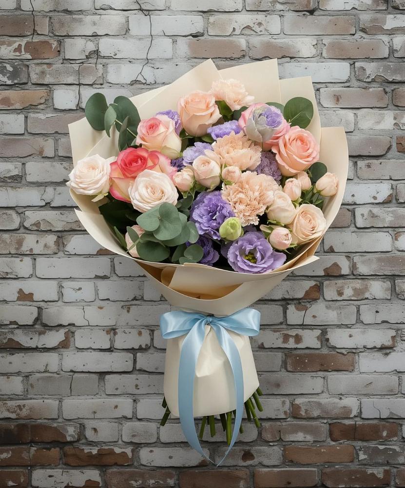 Букет цветов из: Розы, Лизиантусы и Гвоздики в Некрасовке Хабаровский край