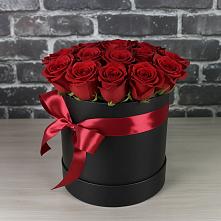 Цветочная композиция из Розы в шляпной коробке в Некрасовке Хабаровский край