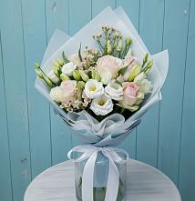Букет цветов из:  Розы и Лизиантусы в Некрасовке Хабаровский край