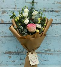 Букет цветов из:  Розы и Лизиантусы в Некрасовке Хабаровский край