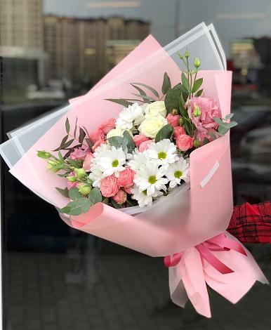 Букет цветов из: Розы, Лизиантусы и Хризантемы в Некрасовке Хабаровский край