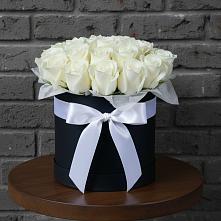 Цветочная композиция из Розы в шляпной коробке в Некрасовке Хабаровский край